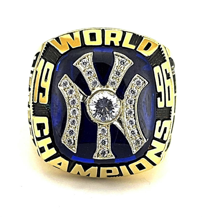 New York Yankees 1996 World Series championship ring with diamond center.