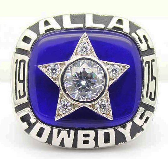 Dallas Cowboys 1975 championship ring with star and diamond.